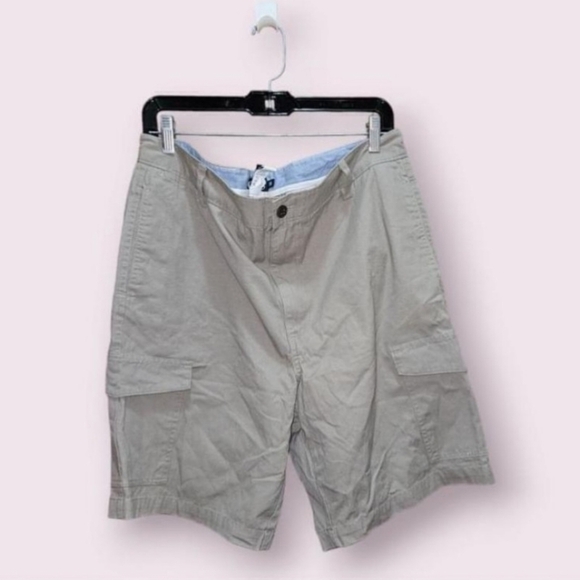 Men's Chaps Beige Cargo Shorts Size 38 - Picture 1 of 8